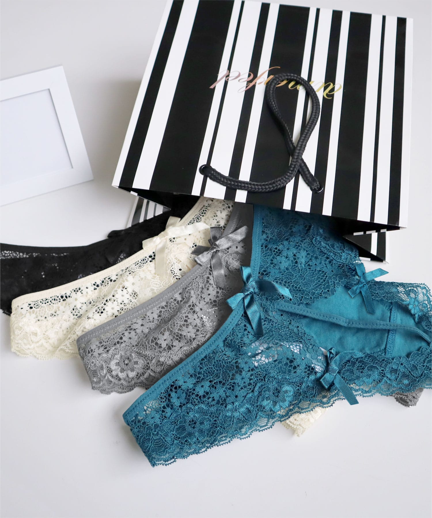 スクエアレース ハーフバックショーツ