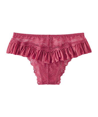 上品な光沢感のあるフリル生地と、繊細でやわらかなストレッチレースを組み合わせた、ラグジュアリーなハーフバックショーツ。セクシーさとガーリーさを兼ね備えた、女性らしいデザインが魅力です。バックスタイルの中央には、ふんわりフリルの上に小さなミニリボンをプラス。透け感のあるレースから素肌がほんのりと覗き、大人の色気をさりげなく引き立てます。リボンレース ハーフバックショーツ