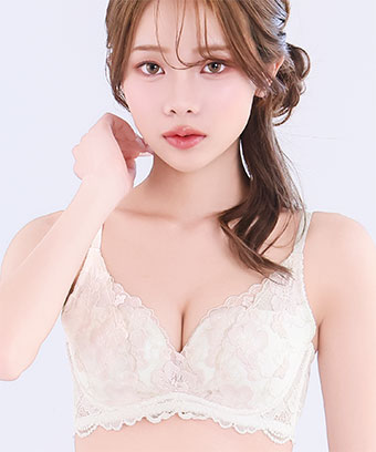 当店人気No.1シリーズ！「カシュクールレース脇高ブラ(R)」シリーズの刺繍レースが華やぐブラセット。補整ブラ特有の「苦しい・痛い」を軽減した快適設計で、盛り過ぎず自然な谷間を作りたい・毎日身につけられる快適な補整ブラを探している方におすすめ！フルリスト カシュクールレース脇高ブラ(R) 単品ブラジャー