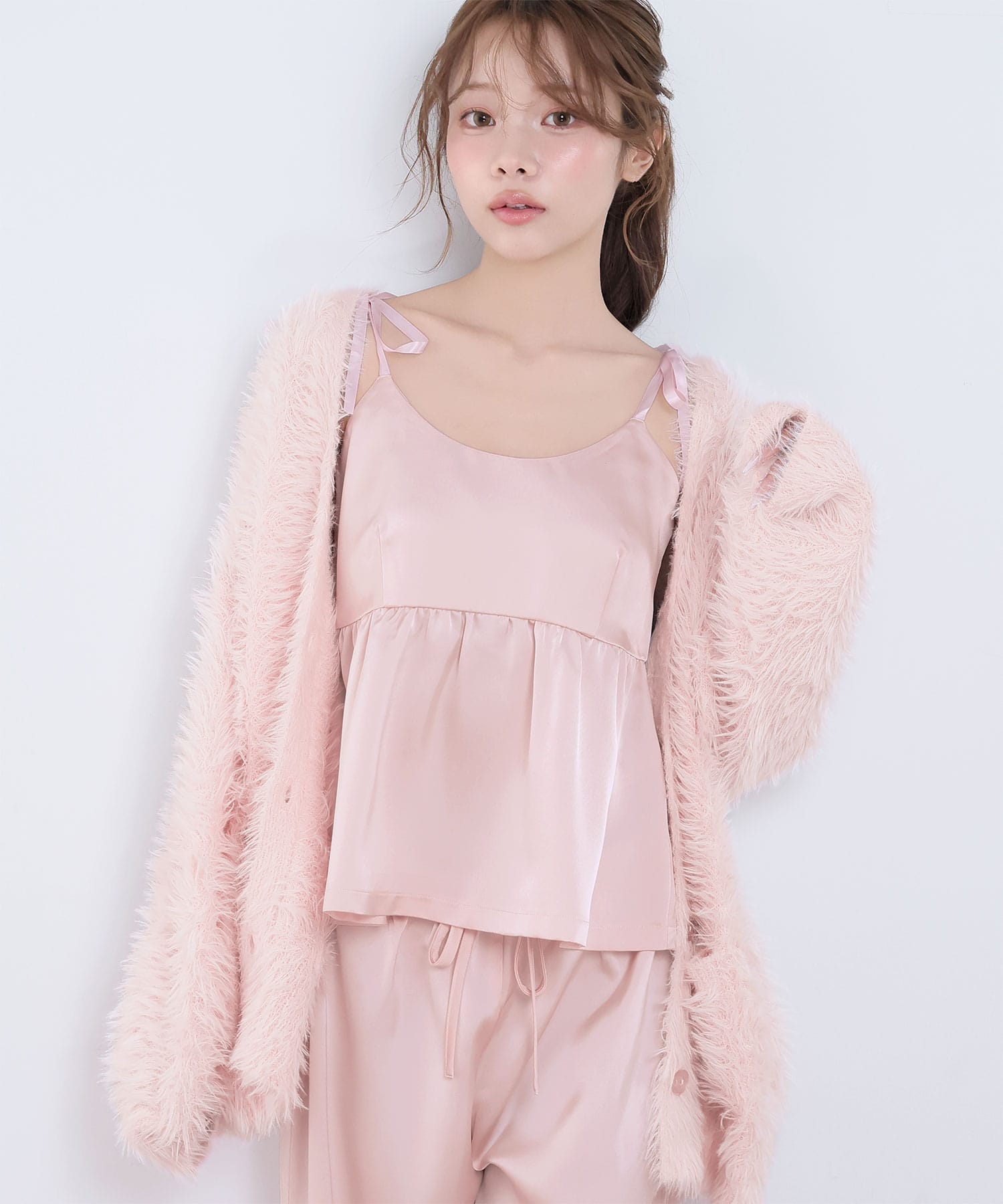 サテンキャミソール シャギーニット カーディガン付き ロングパンツ 3点セット:MODEL:168cm/SIZE:M