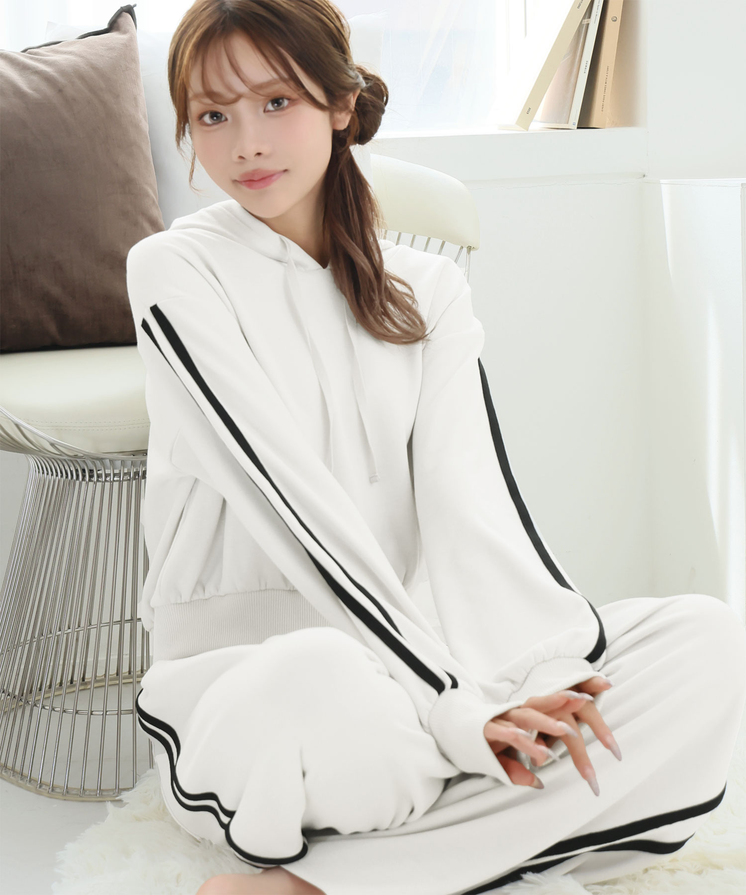 ラインフーディ 長袖 上下セット:MODEL:168cm/SIZE:M