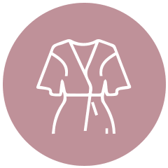 aimerfeel(エメフィール)のルームウェア商品一覧はこちら。プチプラのパジャマ、家でのリラックスタイムに快適な着心地の部屋着タイプ、ちょっとした外出OKのワンマイルウェアまで、オシャレで可愛いルームウェアが豊富。キッズ・メンズサイズも取り揃えています。（TOP_カテゴリボタン）