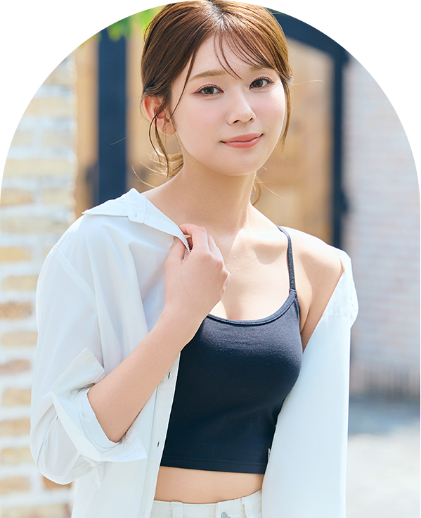 ノンワイヤーなのに超盛れるフロントホックブラトップ・ブラキャミ